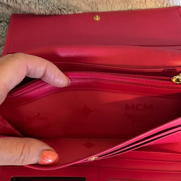 Authentic Vintage MCM Fuchsia Continental Wallet with Gold Accents and COA - Picture 9 of 16